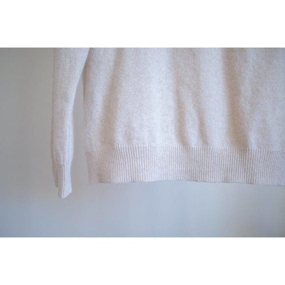 Club Room Luxury Men's V-Neck Cashmere Sweater in Oatmeal SZ XL - Picture 5 of 8